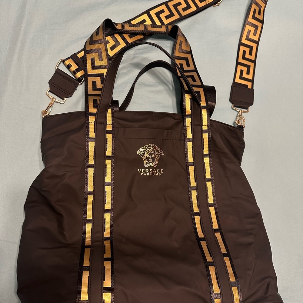 Versace Men's Duffel Bag in Rich Brown and Gold
